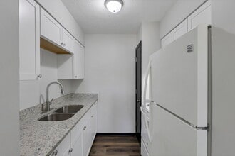 Building Photo - 1442 Tiki Ln