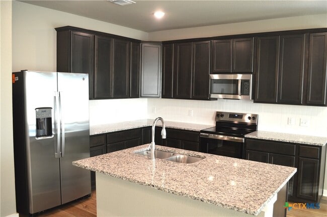 Building Photo - 2015 Filmore Cv