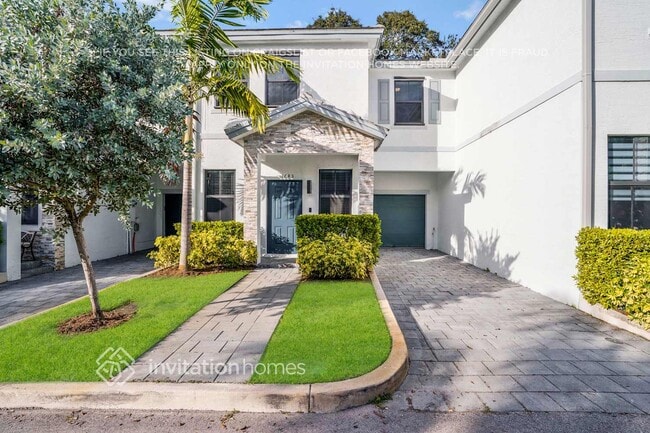 Building Photo - 1643 SW 28th St