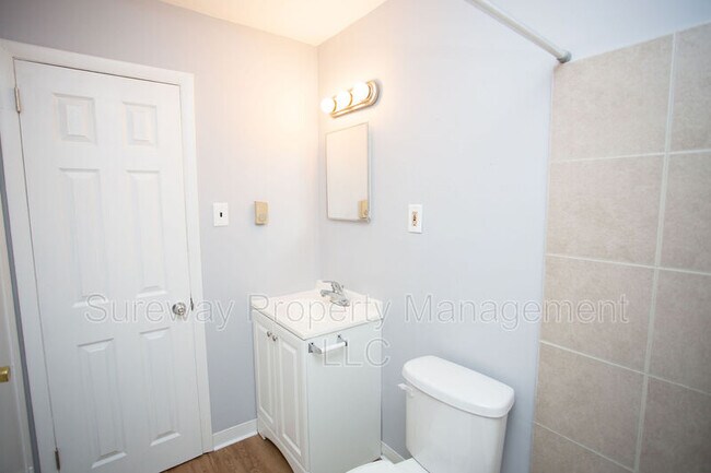 Building Photo - 13 Merion Terrace