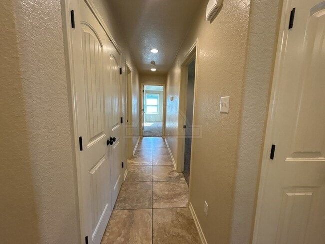 Building Photo - 5800 Luminous Ln