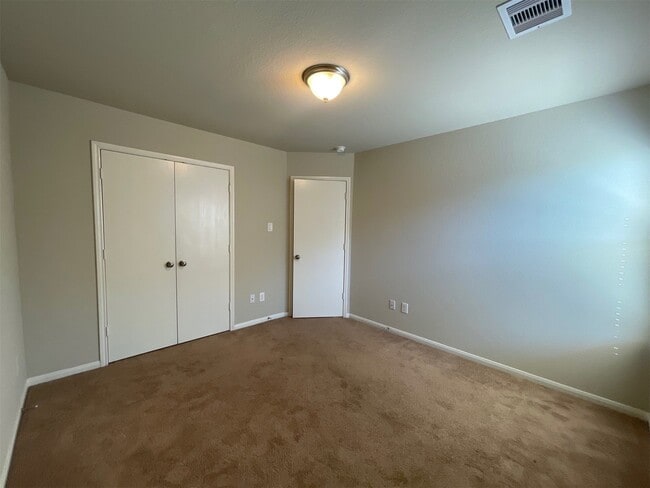 Building Photo - 625 26th Ave N