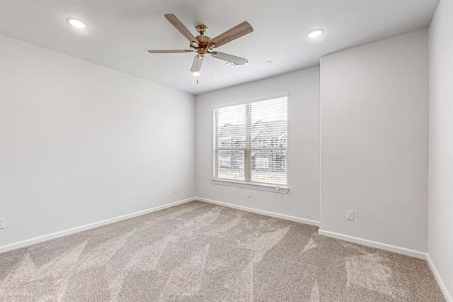 Building Photo - 349 Mule Deer Mews