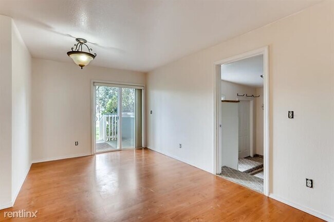 Building Photo - 1305 37th St SE