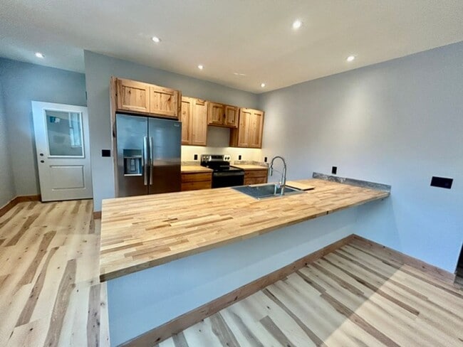 Building Photo - Unique Live/Workspace with Blackfoot Views - New Build/East Missoula!