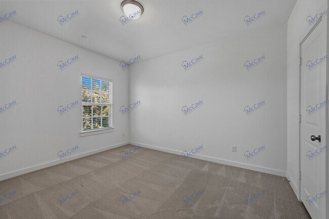 Building Photo - 3949 Cotton Gin Rd