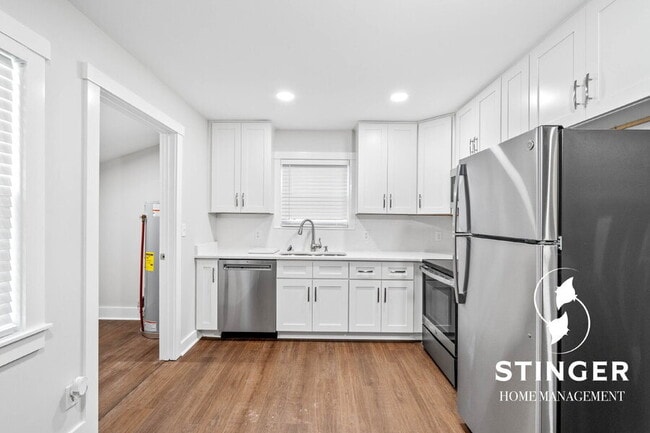 Building Photo - 607 Greenway Ct