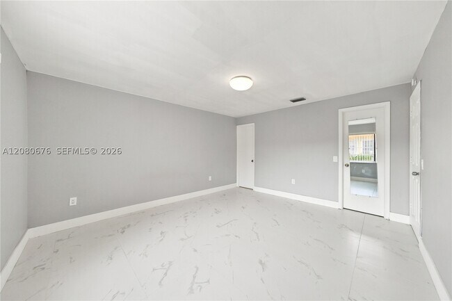 Building Photo - 8410 SW 154th Cir Ct