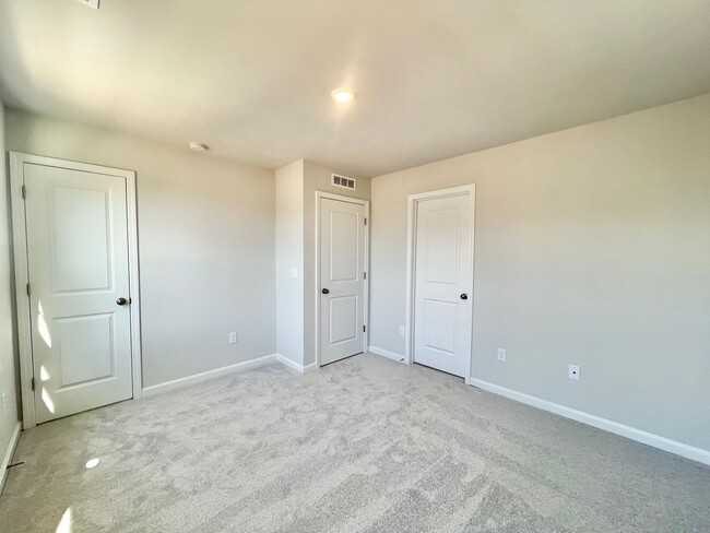 Building Photo - New Construction 3BD, 2.5BA End Unit Morri...