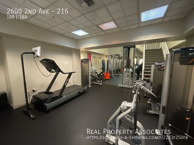 Building Photo - 2600 2nd Ave