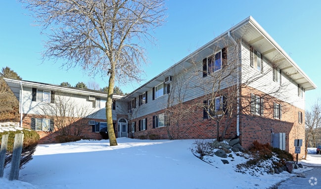 Primary Photo - Honeysuckle Apartments