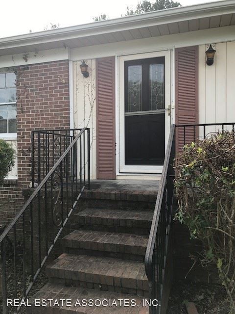 Building Photo - 3 br, 2 bath House - 1504 Sedwick Road