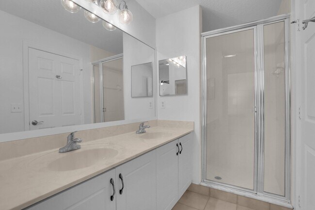 Building Photo - 4180 Landar Dr N