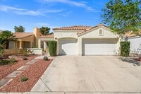 Building Photo - Beautiful Bright 3 Bedroom Single Story Home with Expansive Kitchen and Gorgeous Backyard