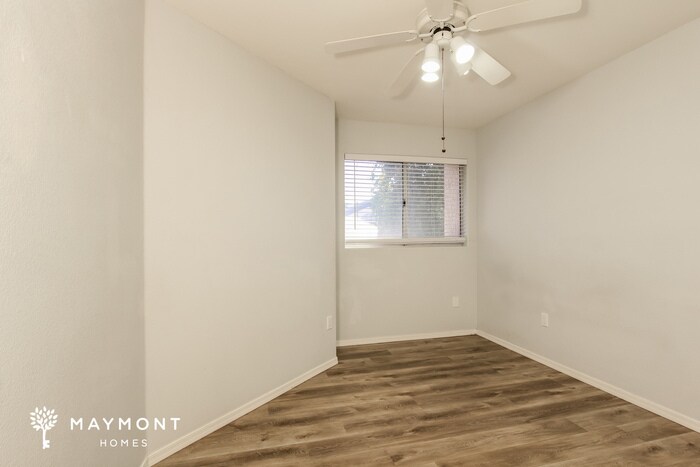 Building Photo - 506 S Sunrise Dr