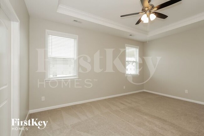 Building Photo - 7724 Meridale Forest Dr