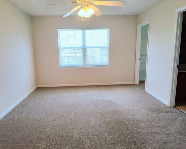 Building Photo - 4913 Lighthouse Ct