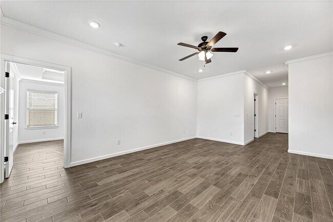 Building Photo - 266 S Coventry