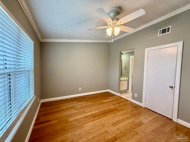 Building Photo - 200 Pensacola Beach Rd