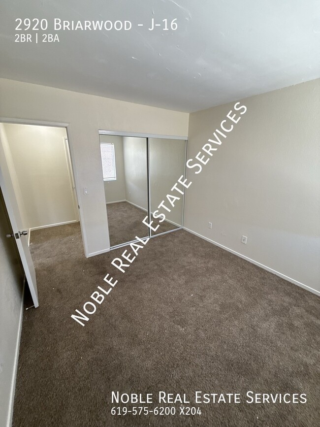 Building Photo - 2920 Briarwood-J-16