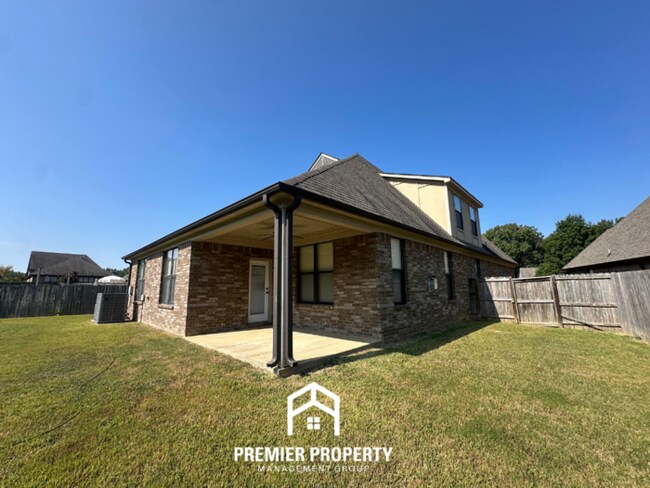 Building Photo - Luxury 4BR/3BA Arlington Home | Top-Tier Schools, Granite, Vaulted Ceilings & Covered Patio