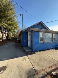 Building Photo - 15 Deming Ave