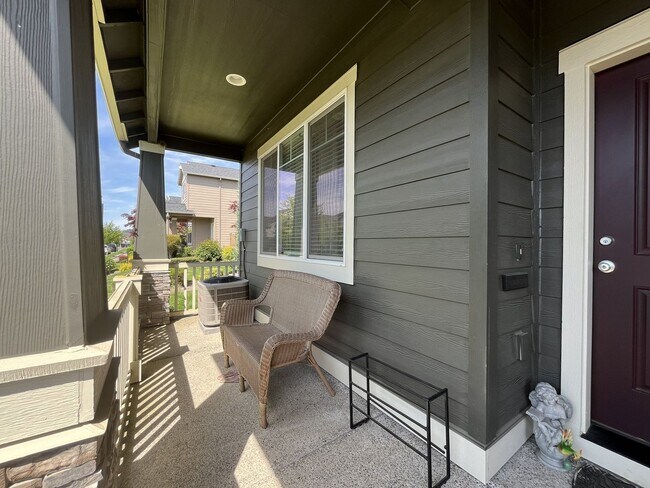 Building Photo - Stunning 4 Bedroom + Loft Bethany Home with Open Layout, Stainless Steel Kitchen, Two Car Garage ...