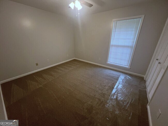 Building Photo - 648 Nelby Ct