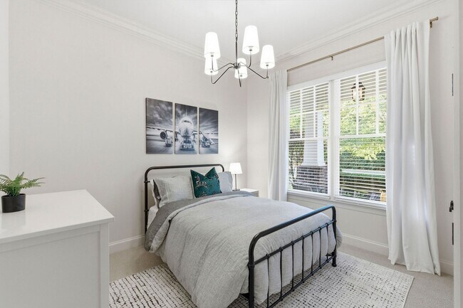 Building Photo - 1306 Jewell Ave