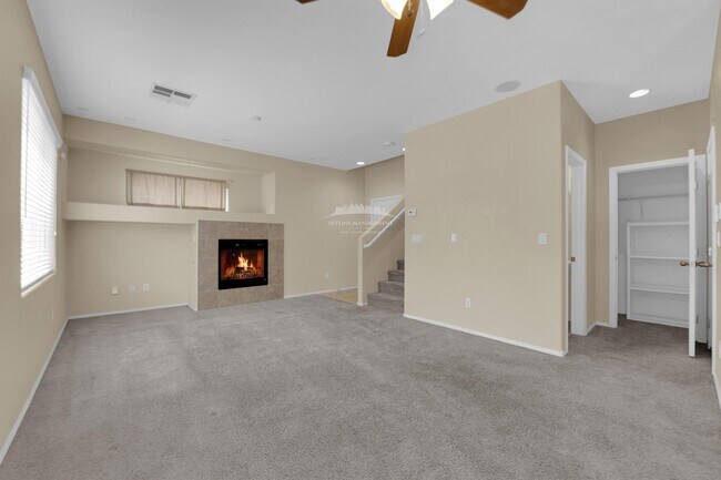 Building Photo - 680 Forest Peak St