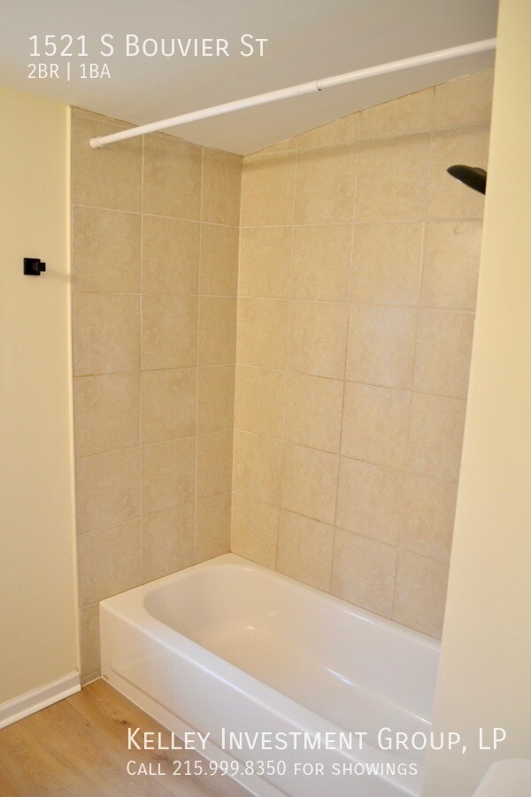 Building Photo - 1521 S Bouvier St