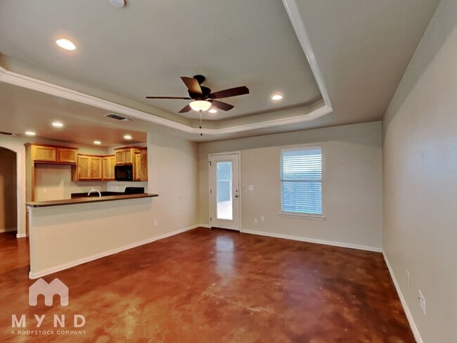 Building Photo - 104 Jolin Ln