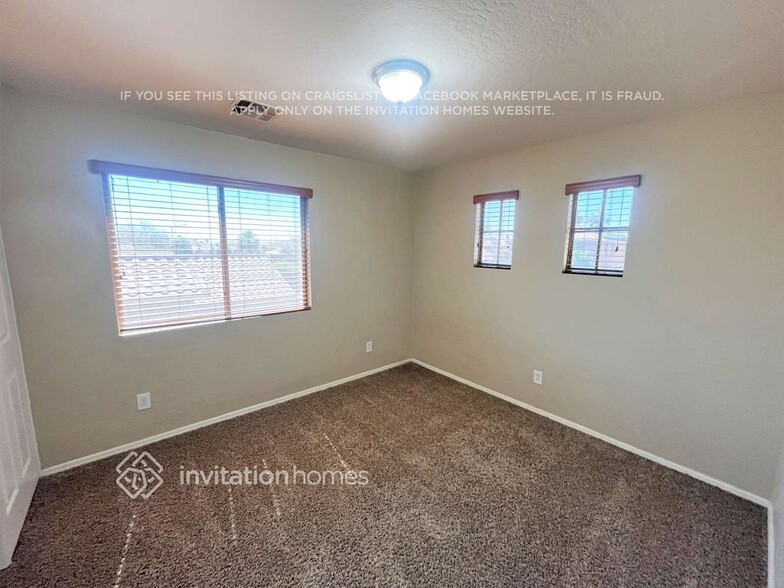 Building Photo - 15288 W Tasha Dr