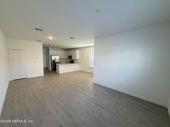 Building Photo - 191 Hubbard Bnd