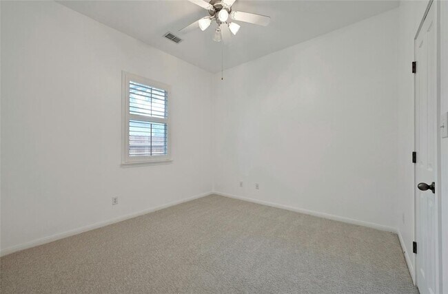 Building Photo - 10104 Hibiscus Cove