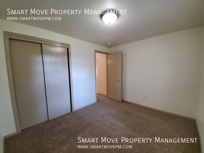 Building Photo - 7819 W Gillis St
