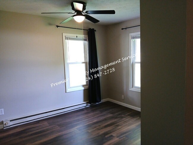 Building Photo - 2806 Mercer West Middlesex Rd