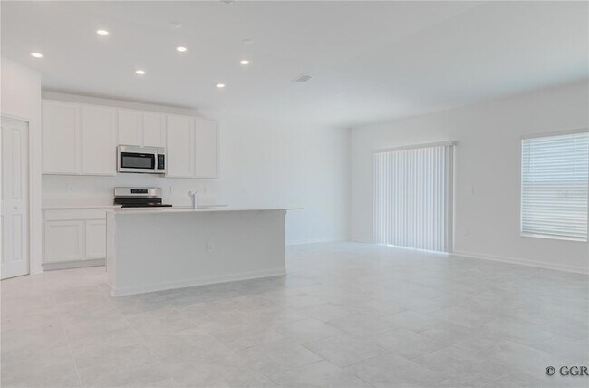 Building Photo - 5011 Worchester Dr