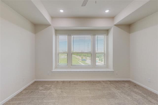 Building Photo - 16062 Doe Lk Dr