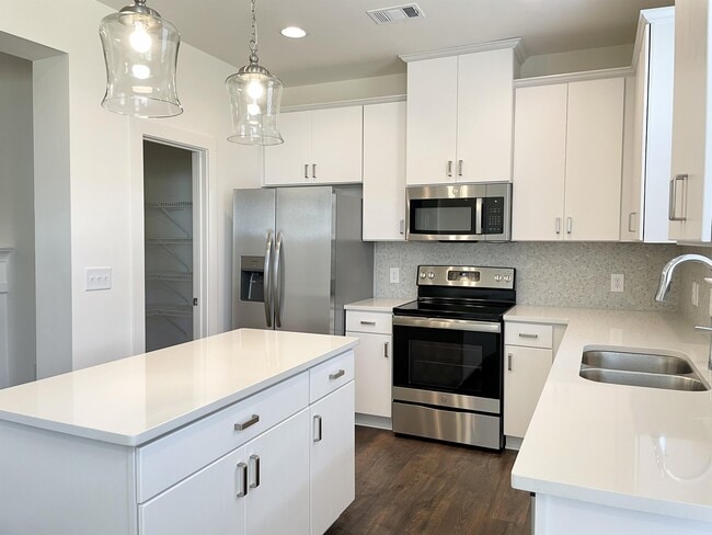 Building Photo - 374 Auburn Valley Wy