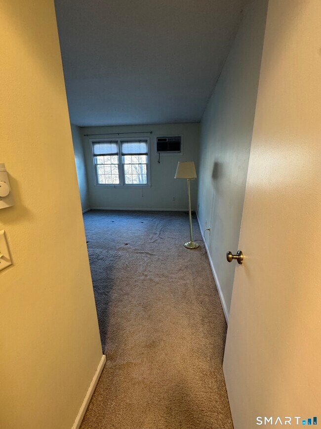 Building Photo - 34 A Padanaram Rd