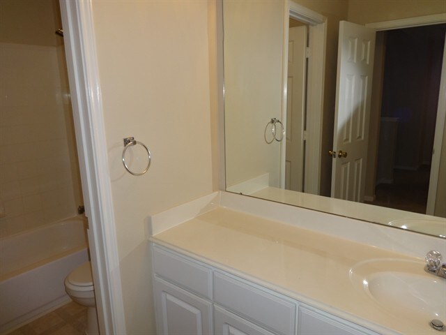 Building Photo - 17907 Juniper Green Trl