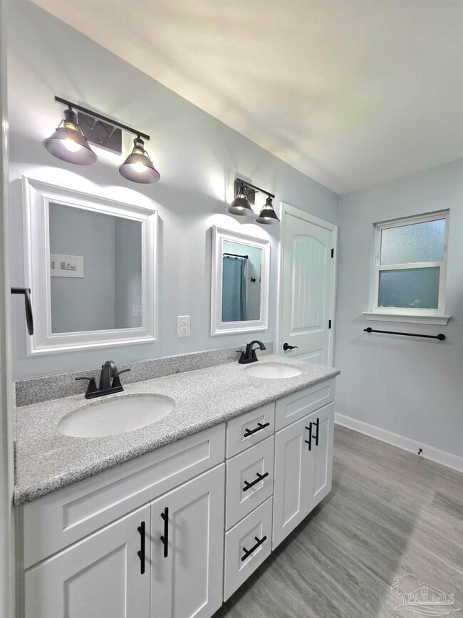 Building Photo - 7701 Pontiac Dr