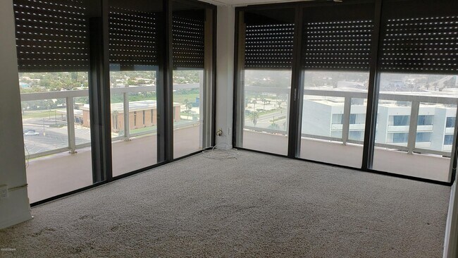 Building Photo - 3000 N Atlantic Ave