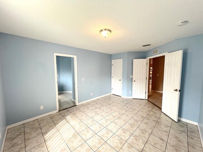 Building Photo - 70 Pheasant Dr