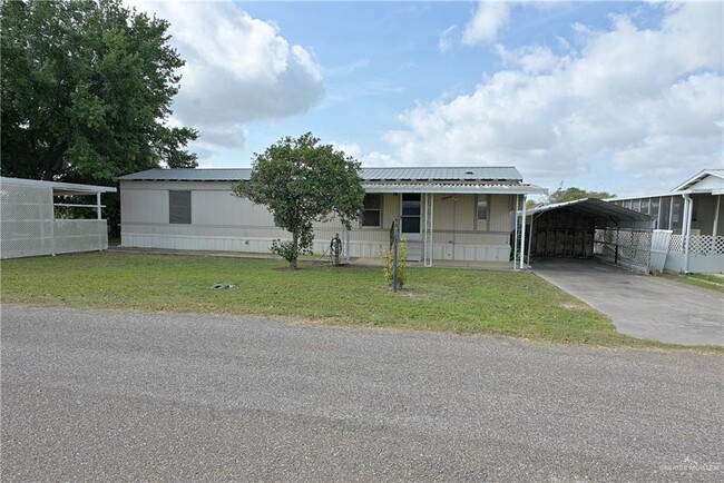 Primary Photo - 13 Cedar Dr