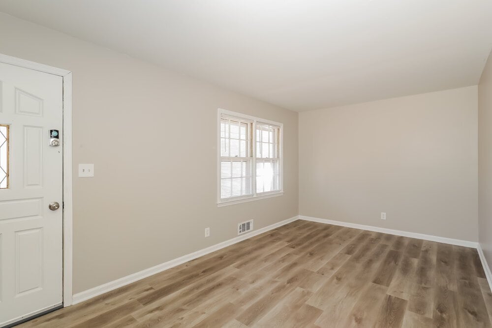 Building Photo - 3276 Elm St