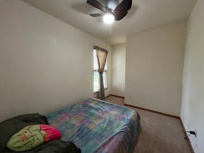 Building Photo - 965 Amberwood Pl