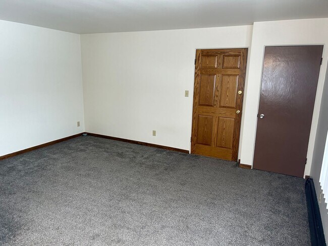 Building Photo - 1024 Hunt Ave