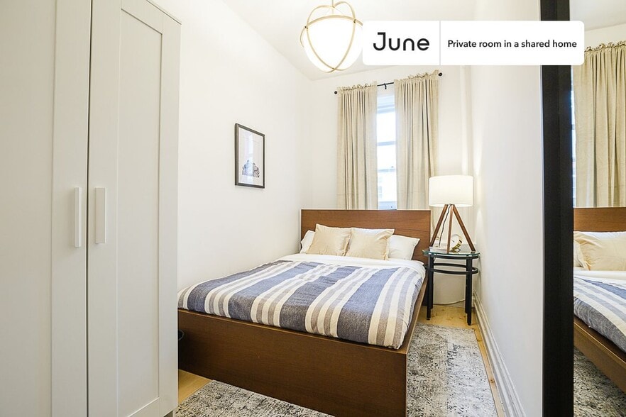 Primary Photo - Room in Shared 5 bed/1 bath home